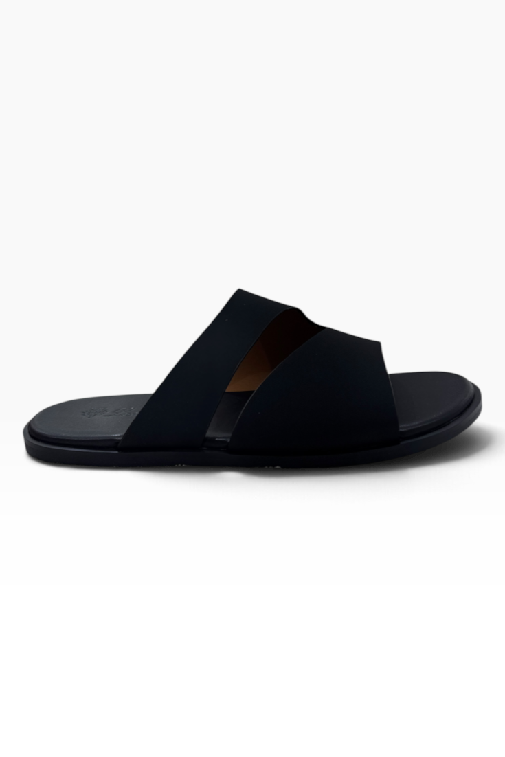 Eclipse Crossover Slides